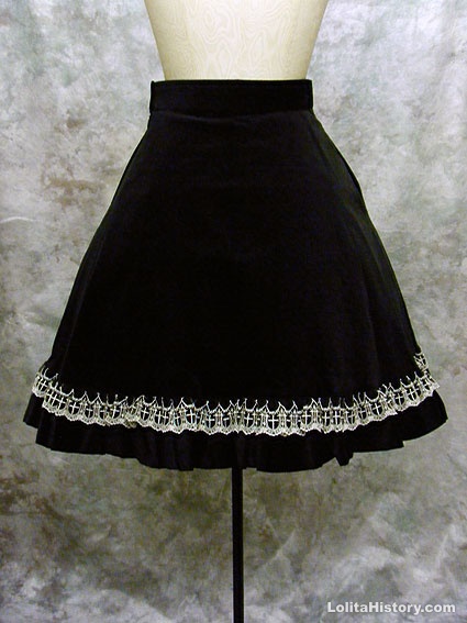 mmm_skirt_divinecrossvelveteen_add.jpg